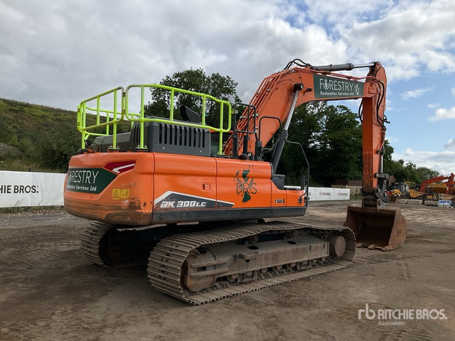 2022 Doosan DX300LC Tracked Excavator - Lánctalpas kotró: 4 kép. 2022 Doosan DX300LC Tracked Excavator - Lánctalpas kotró: 4 kép.