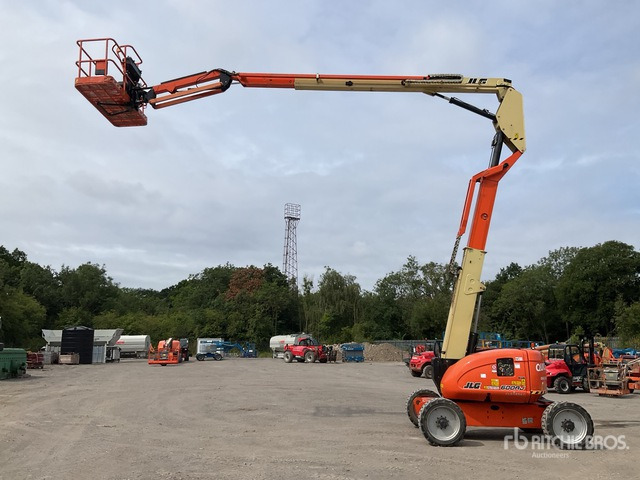 2022 JLG 600AJ 4WD Diesel Articulating Boom Lift - Személyemelő: 1 kép. 2022 JLG 600AJ 4WD Diesel Articulating Boom Lift - Személyemelő: 1 kép.