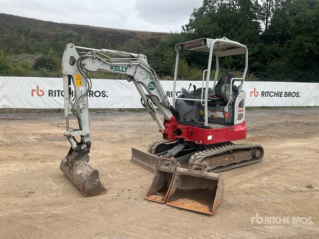 2022 Takeuchi TB325R Mini Excavator: <6.6t - Minikotró: 2 kép. 2022 Takeuchi TB325R Mini Excavator: <6.6t - Minikotró: 2 kép.