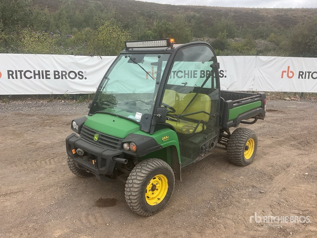 John Deere Gator Utility Vehicle - Szárzúzó/ Mulcsozó: 1 kép. John Deere Gator Utility Vehicle - Szárzúzó/ Mulcsozó: 1 kép.