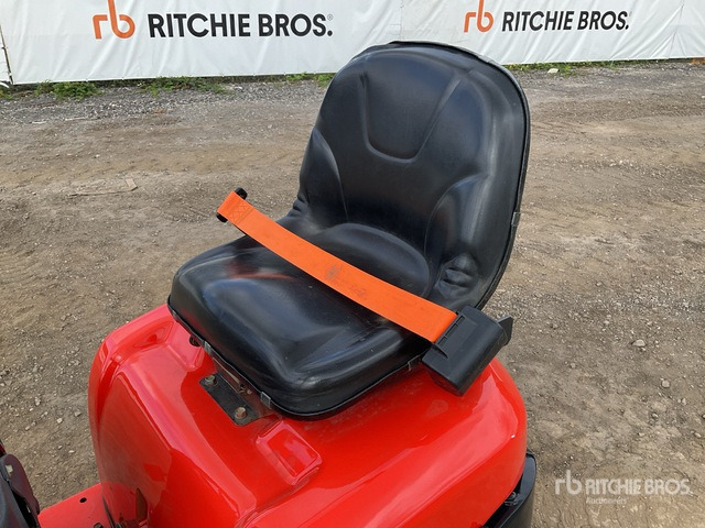 Kubota U10-3 Mini Excavator: <6.6t - Minikotró: 5 kép. Kubota U10-3 Mini Excavator: <6.6t - Minikotró: 5 kép.