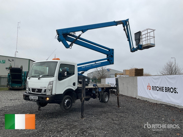 Nissan Cabstar NT400 Bucket Truck - Emelőkosaras teherautó: 2 kép. Nissan Cabstar NT400 Bucket Truck - Emelőkosaras teherautó: 2 kép.
