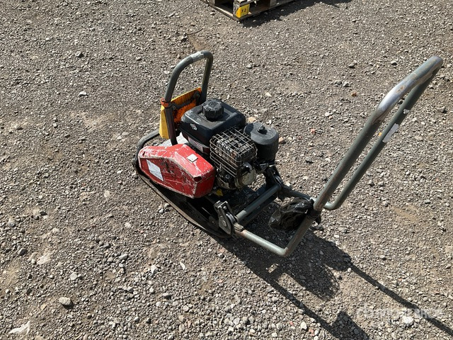 Wacker Neuson Vibratory Plate Compactor - Lapvibrátor: 4 kép. Wacker Neuson Vibratory Plate Compactor - Lapvibrátor: 4 kép.