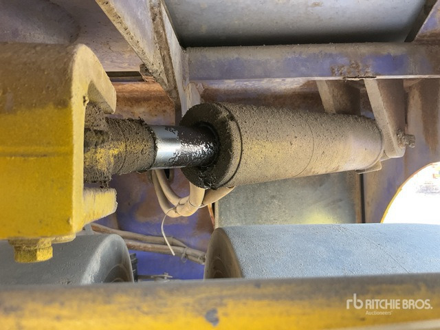 1996 Komatsu JW30-2 7 Wheel Pneumatic Roller - Pneumatikus henger: 5 kép. 1996 Komatsu JW30-2 7 Wheel Pneumatic Roller - Pneumatikus henger: 5 kép.
