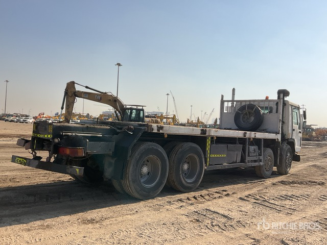 1997 Volvo FH 8x4 Twin-Steer Flatbed Truck - Platós teherautó: 3 kép. 1997 Volvo FH 8x4 Twin-Steer Flatbed Truck - Platós teherautó: 3 kép.