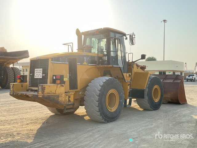 2004 Cat 966G Series II Wheel Loader - Gumikerekes homlokrakodó: 4 kép. 2004 Cat 966G Series II Wheel Loader - Gumikerekes homlokrakodó: 4 kép.