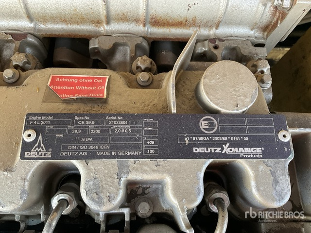 2005 JLG MEWP 245-25 4x4 Diesel Scissor Lift - Ollós emelő: 5 kép. 2005 JLG MEWP 245-25 4x4 Diesel Scissor Lift - Ollós emelő: 5 kép.