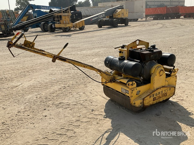 2006 Bomag BW75S-2 Walk Behind Roller - Minihenger: 3 kép. 2006 Bomag BW75S-2 Walk Behind Roller - Minihenger: 3 kép.
