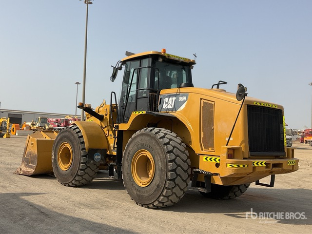 2007 Cat 966H - Gumikerekes homlokrakodó: 4 kép. 2007 Cat 966H - Gumikerekes homlokrakodó: 4 kép.