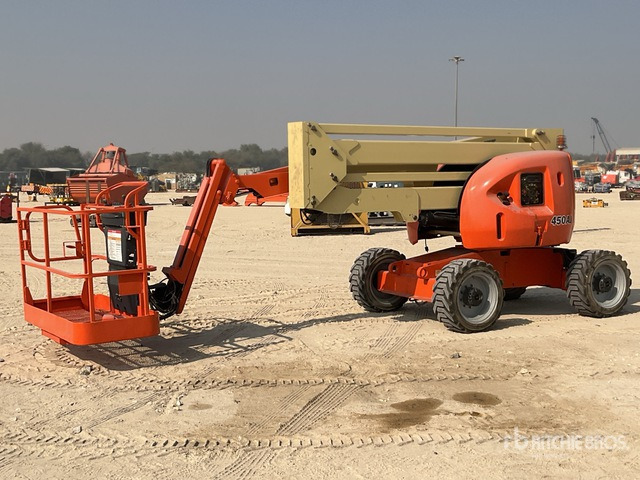2007 JLG 450AJ 4WD Diesel Articulating Boom Lift - Személyemelő: 1 kép. 2007 JLG 450AJ 4WD Diesel Articulating Boom Lift - Személyemelő: 1 kép.