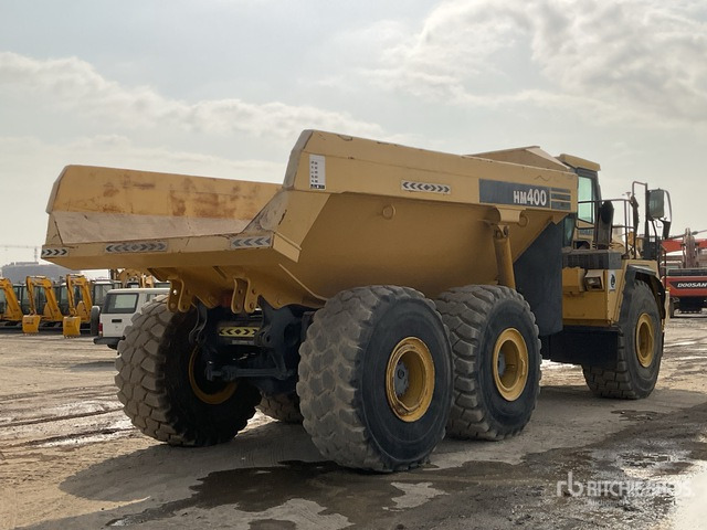 2007 Komatsu HM400-1 - Csuklós dömper: 4 kép. 2007 Komatsu HM400-1 - Csuklós dömper: 4 kép.