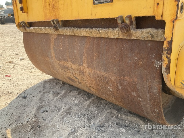 2008 Bomag BW75S-2 Walk Behind Roller - Minihenger: 4 kép. 2008 Bomag BW75S-2 Walk Behind Roller - Minihenger: 4 kép.