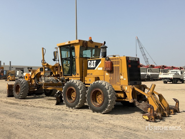2008 Cat 140H - Gréder: 4 kép. 2008 Cat 140H - Gréder: 4 kép.