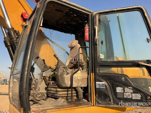 2008 Cat 320D Tracked Excavator - Lánctalpas kotró: 5 kép. 2008 Cat 320D Tracked Excavator - Lánctalpas kotró: 5 kép.