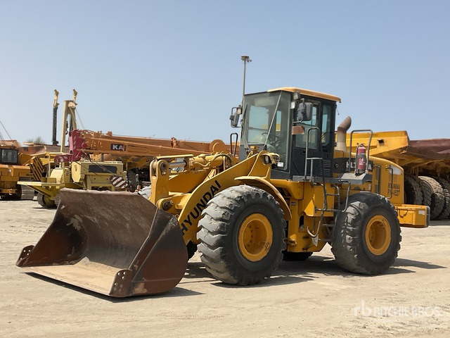 2008 Hyundai HL760-7A - Gumikerekes homlokrakodó: 1 kép. 2008 Hyundai HL760-7A - Gumikerekes homlokrakodó: 1 kép.
