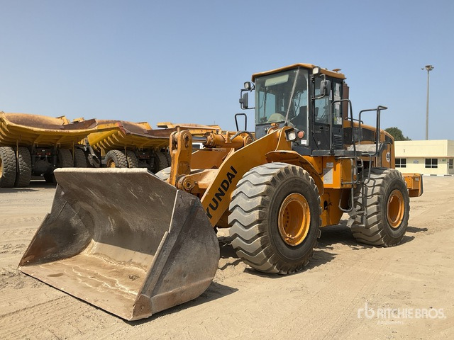 2008 Hyundai HL770-7A - Gumikerekes homlokrakodó: 1 kép. 2008 Hyundai HL770-7A - Gumikerekes homlokrakodó: 1 kép.