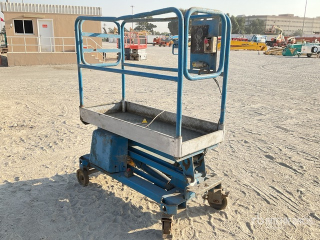 2008 Power Towers 6 mtr Vertical Mast Lift - Oszlopos személyemelő: 3 kép. 2008 Power Towers 6 mtr Vertical Mast Lift - Oszlopos személyemelő: 3 kép.