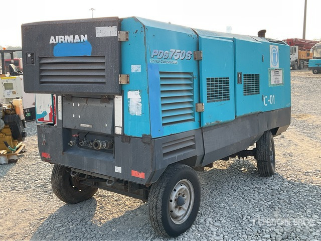 2011 Airman PDS750S Mobile Air Compressor - Légkompresszor: 3 kép. 2011 Airman PDS750S Mobile Air Compressor - Légkompresszor: 3 kép.