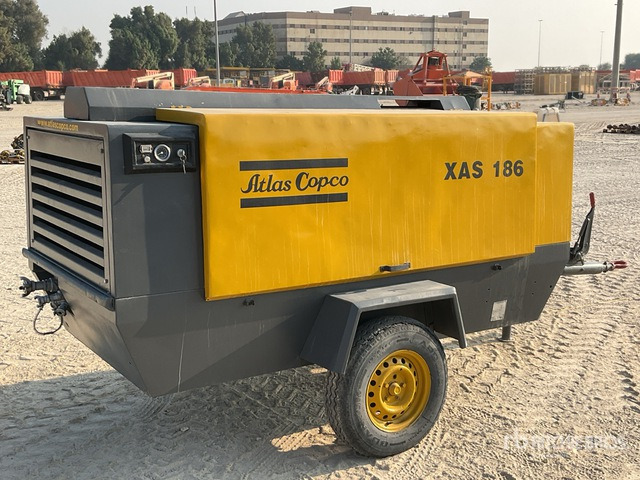 2011 Atlas Copco XAS186DD Mobile Air Compressor - Légkompresszor: 3 kép. 2011 Atlas Copco XAS186DD Mobile Air Compressor - Légkompresszor: 3 kép.