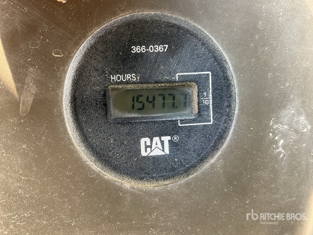 2011 Cat 374DL Tracked Excavator - Lánctalpas kotró: 3 kép. 2011 Cat 374DL Tracked Excavator - Lánctalpas kotró: 3 kép.