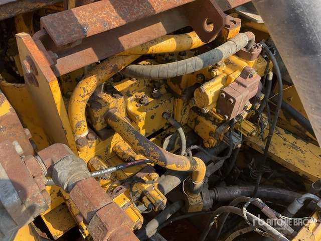 2011 Cat 374DL Tracked Excavator - Lánctalpas kotró: 4 kép. 2011 Cat 374DL Tracked Excavator - Lánctalpas kotró: 4 kép.