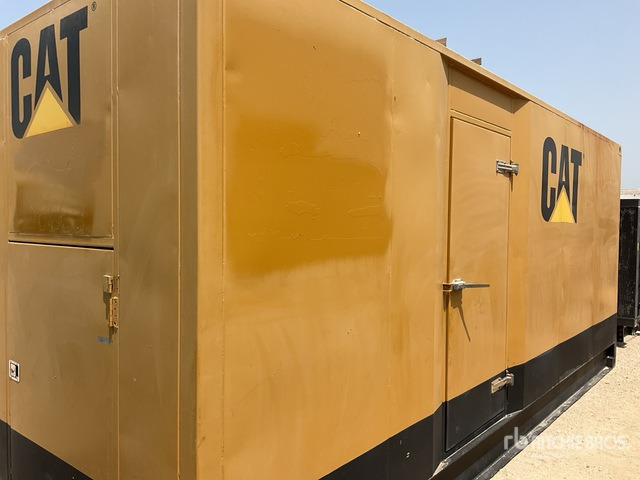 2011 Cat LC6 455 kVA Skid-Mounted Generator Set - Áramfejlesztő: 4 kép. 2011 Cat LC6 455 kVA Skid-Mounted Generator Set - Áramfejlesztő: 4 kép.