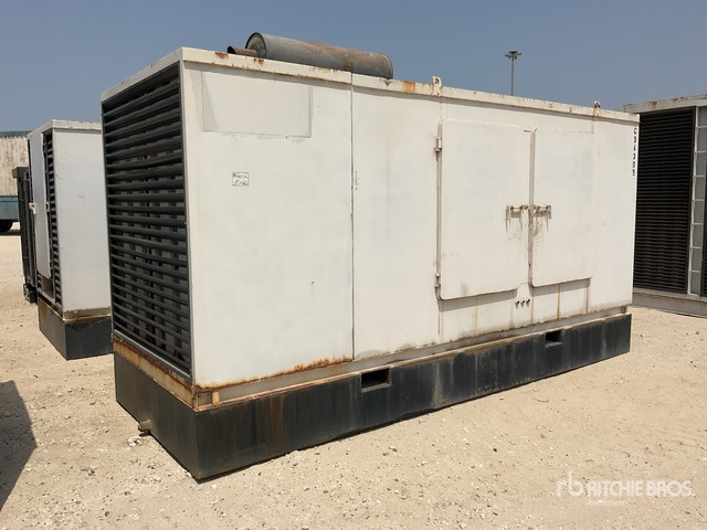 2011 Cummins 344 kVA Skid-Mounted (Inoperable) Generator Set - Áramfejlesztő: 3 kép. 2011 Cummins 344 kVA Skid-Mounted (Inoperable) Generator Set - Áramfejlesztő: 3 kép.