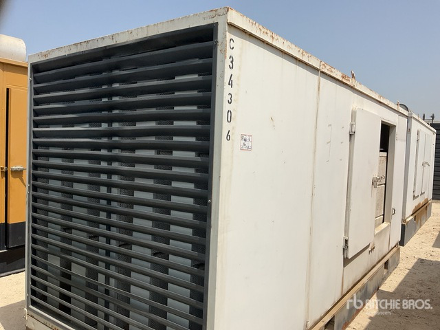 2011 Cummins 344 kVA Skid-Mounted (Inoperable) Generator Set - Áramfejlesztő: 2 kép. 2011 Cummins 344 kVA Skid-Mounted (Inoperable) Generator Set - Áramfejlesztő: 2 kép.