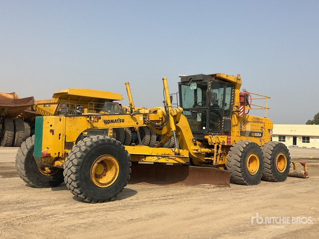 2011 Komatsu GD825A-2 Motor Grader - Szárzúzó/ Mulcsozó: 2 kép. 2011 Komatsu GD825A-2 Motor Grader - Szárzúzó/ Mulcsozó: 2 kép.