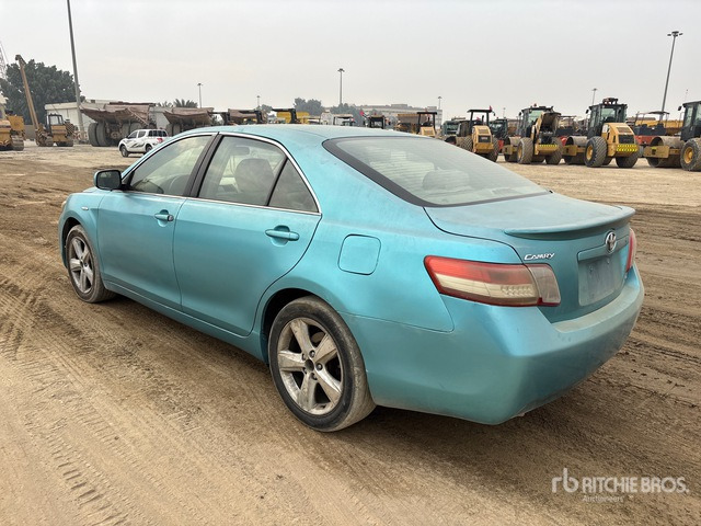 2011 Toyota Camry Automobile - Autó: 2 kép. 2011 Toyota Camry Automobile - Autó: 2 kép.