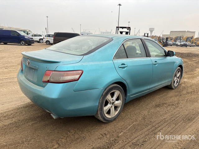 2011 Toyota Camry Automobile - Autó: 3 kép. 2011 Toyota Camry Automobile - Autó: 3 kép.