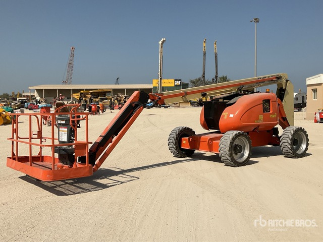 2012 JLG 600AJ 4WD Diesel Articulating Boom Lift - Személyemelő: 1 kép. 2012 JLG 600AJ 4WD Diesel Articulating Boom Lift - Személyemelő: 1 kép.