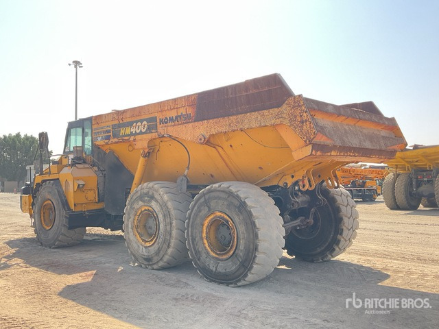 2012 Komatsu HM400-2R Articulated Dump Truck - Csuklós dömper: 2 kép. 2012 Komatsu HM400-2R Articulated Dump Truck - Csuklós dömper: 2 kép.