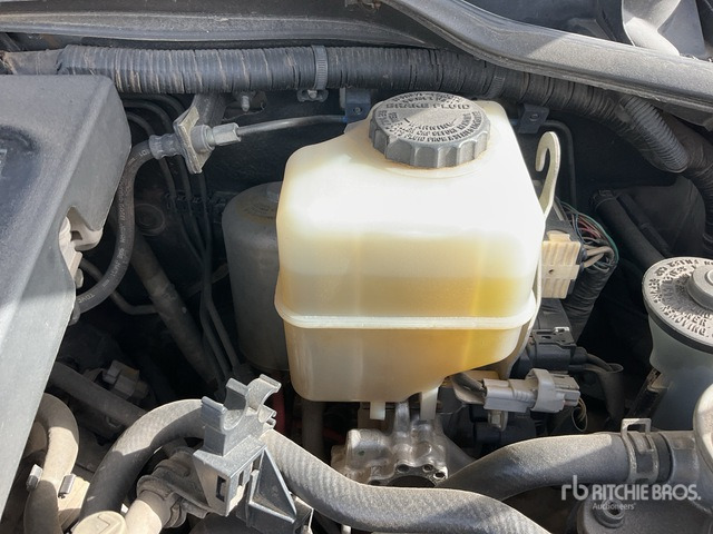 2012 Toyota Land Cruiser GX 200L 4x4 SUV - Terepjáró/ SUV: 4 kép. 2012 Toyota Land Cruiser GX 200L 4x4 SUV - Terepjáró/ SUV: 4 kép.