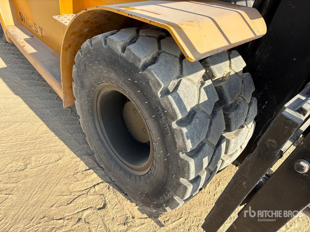 2013 Hyundai 50DF-7 5 ton Forklift - Dízel targonca: 4 kép. 2013 Hyundai 50DF-7 5 ton Forklift - Dízel targonca: 4 kép.