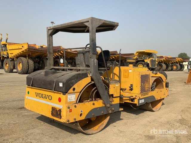 2013 Volvo DD100 - Úthenger: 2 kép. 2013 Volvo DD100 - Úthenger: 2 kép.