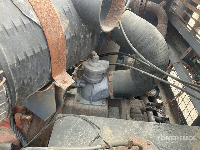 2014 Atlas Copco XA157 (Inoperable) Air Compressor - Légkompresszor: 4 kép. 2014 Atlas Copco XA157 (Inoperable) Air Compressor - Légkompresszor: 4 kép.