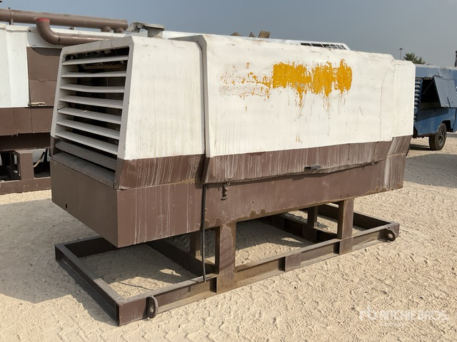 2014 Atlas Copco XATS800 Skid-Mounted Air Compressor - Légkompresszor: 4 kép. 2014 Atlas Copco XATS800 Skid-Mounted Air Compressor - Légkompresszor: 4 kép.
