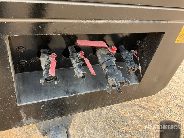 2014 Chicago Pneumatic CPS 275 Mobile Air Compressor - Légkompresszor: 5 kép. 2014 Chicago Pneumatic CPS 275 Mobile Air Compressor - Légkompresszor: 5 kép.