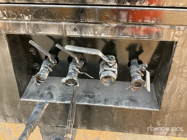 2014 Chicago Pneumatic CPS 275 Mobile Air Compressor - Légkompresszor: 5 kép. 2014 Chicago Pneumatic CPS 275 Mobile Air Compressor - Légkompresszor: 5 kép.