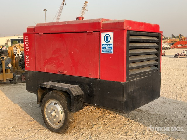 2014 Chicago Pneumatic CPS 275 Mobile Air Compressor - Légkompresszor: 2 kép. 2014 Chicago Pneumatic CPS 275 Mobile Air Compressor - Légkompresszor: 2 kép.