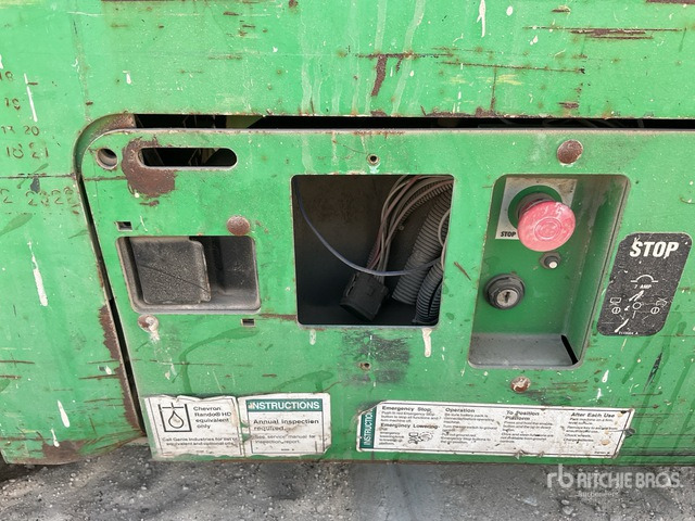 2014 Genie GS3232 Electric (Inoperable) Scissor Lift - Ollós emelő: 5 kép. 2014 Genie GS3232 Electric (Inoperable) Scissor Lift - Ollós emelő: 5 kép.