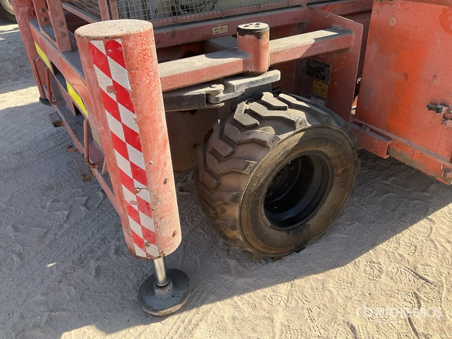 2014 Holland Lift Combistar B-195DL25 4x4 (Inoperable) Scissor Lift - Ollós emelő: 4 kép. 2014 Holland Lift Combistar B-195DL25 4x4 (Inoperable) Scissor Lift - Ollós emelő: 4 kép.