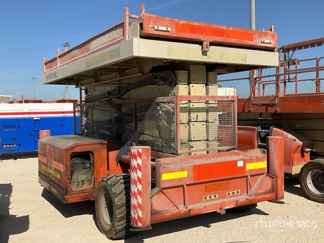 2014 Holland Lift Combistar B-195DL25 4x4 (Inoperable) Scissor Lift - Ollós emelő: 3 kép. 2014 Holland Lift Combistar B-195DL25 4x4 (Inoperable) Scissor Lift - Ollós emelő: 3 kép.