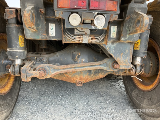 2014 Komatsu HM400-3 - Csuklós dömper: 5 kép. 2014 Komatsu HM400-3 - Csuklós dömper: 5 kép.