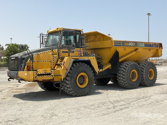 2015 Komatsu HM400-3 - Csuklós dömper: 1 kép. 2015 Komatsu HM400-3 - Csuklós dömper: 1 kép.