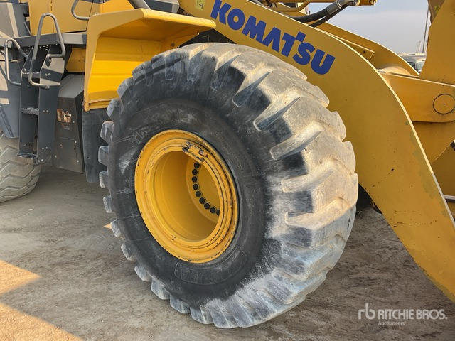 2015 Komatsu WA470-7 Wheel Loader - Gumikerekes homlokrakodó: 5 kép. 2015 Komatsu WA470-7 Wheel Loader - Gumikerekes homlokrakodó: 5 kép.