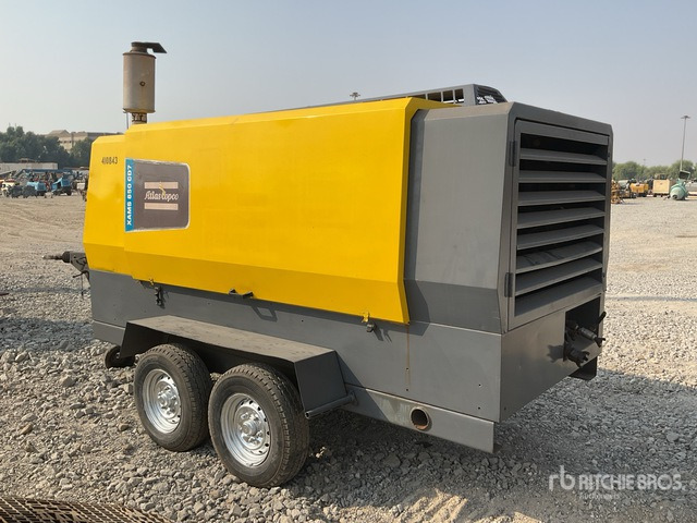 2016 Atlas Copco XAMS850 Mobile (Inoperable) Air Compressor - Légkompresszor: 3 kép. 2016 Atlas Copco XAMS850 Mobile (Inoperable) Air Compressor - Légkompresszor: 3 kép.