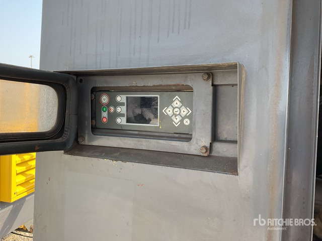 2016 Atlas Copco XAMS850 Mobile (Inoperable) Air Compressor - Légkompresszor: 5 kép. 2016 Atlas Copco XAMS850 Mobile (Inoperable) Air Compressor - Légkompresszor: 5 kép.
