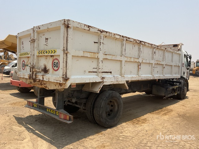2016 Renault D18 4x2 (Inoperable) S/A Dump Truck - Billenőplatós teherautó: 3 kép. 2016 Renault D18 4x2 (Inoperable) S/A Dump Truck - Billenőplatós teherautó: 3 kép.